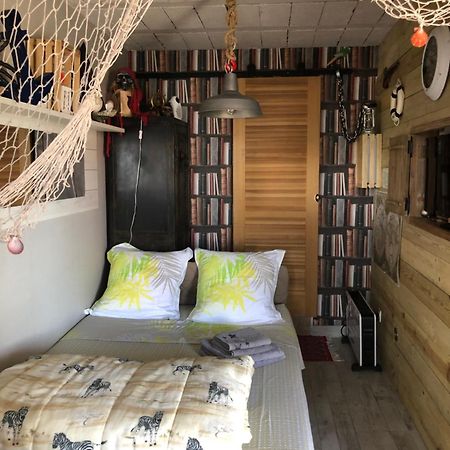 Studio Pirate Vue Mer - Soleil Levant La Ciotat Apartment Exterior photo